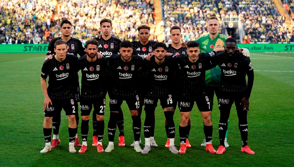 Derbi zaferinin ardından Mert Günok: "Bizi dışarıdan bozmak istiyorlar"