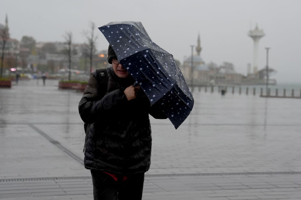 Meteorolojiden ve AKOM'dan uyarı: Çok kuvvetli geliyor - 1