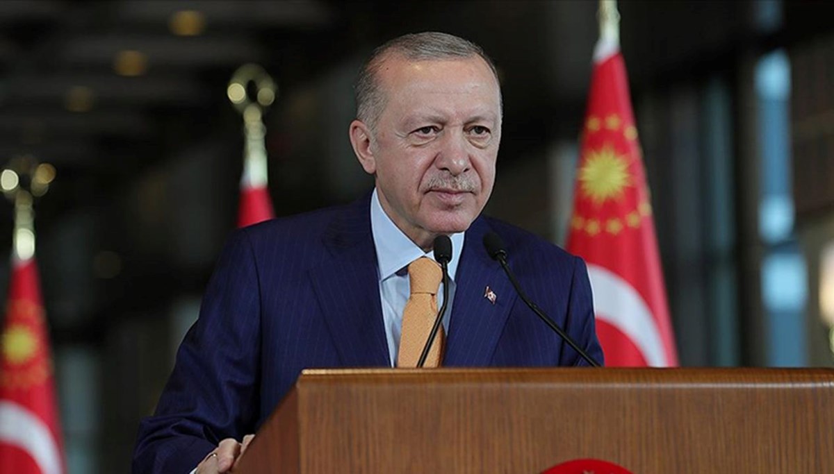 Cumhurbaşkanı Erdoğan konuşuyor Cumhurbaşkanı Erdoğan konuşuyor