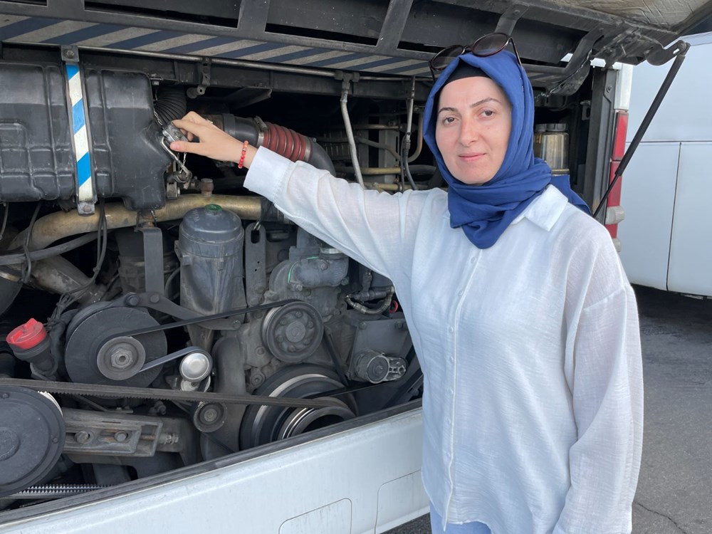Kocası ile aynı otobüste şoförlük yapıyor: ''Direksiyonda olmak özgüven veriyor'' - 1