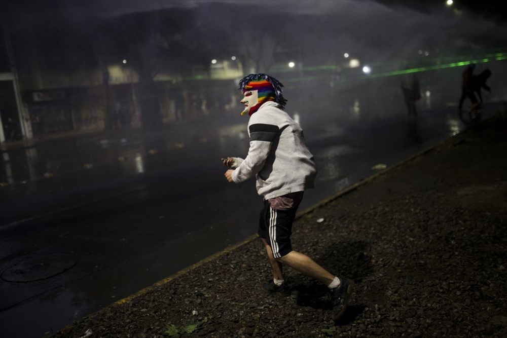 Şili'deki protestoların yıldönümü yaklaşırken sokaklarda tansiyon artıyor - 10