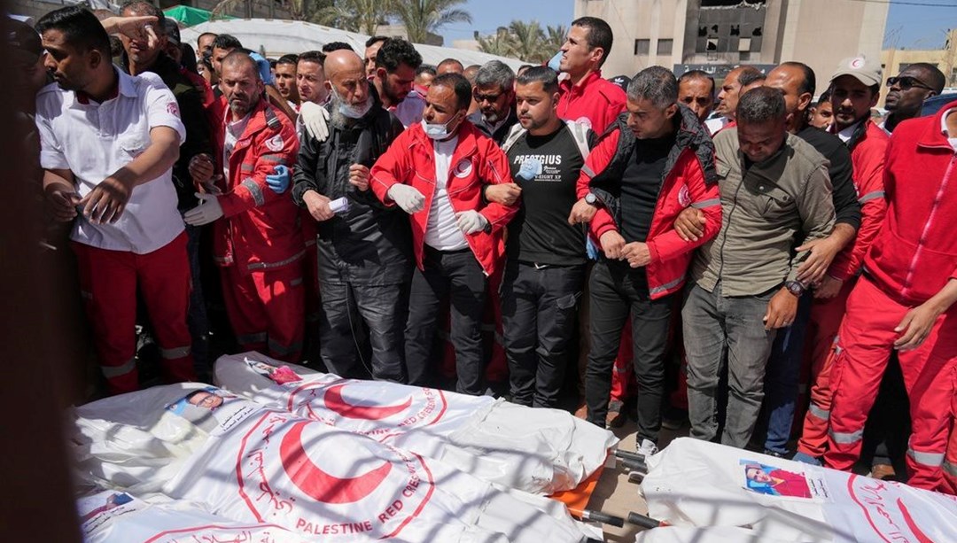 Vahşi infazdan kurtulan tek sağlıkçı anlattı: "3 büyük çukura gömdüler"