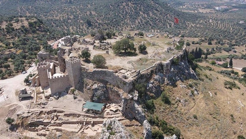 Beçin Antik Kenti'nde kazılar sürüyor