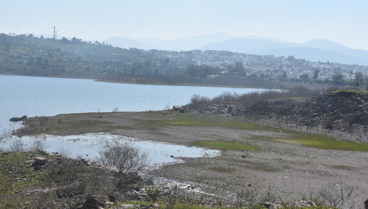 Bodrum'u besleyen barajlarda su seviyesi yüzde 50'den fazla azaldı Bodrum'u besleyen barajlarda su seviyesi yüzde 50'den fazla azaldı