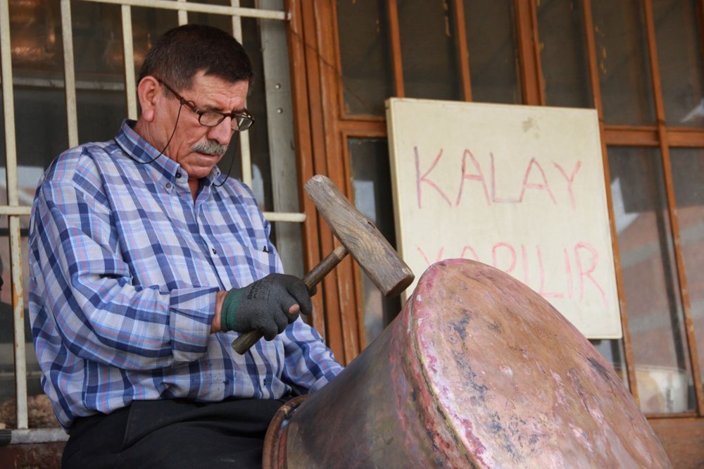 Çıraklıktan ustalığa yarım asır: Sanatına ömürlük imza atan zanaatkar 77 0wfFbxP8UkKC FW77kPHOQ