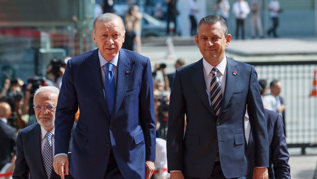 Cumhurbaşkanı Erdoğan ile görüşmesinden sonra Özel'den ilk açıklama: "Emekli maaşı asgari ücrete çıkarılmalı dedim"