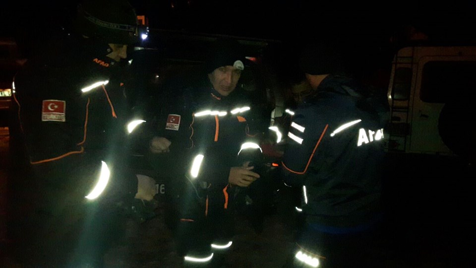Uludağ'da mahsur kalan 3 kişi kurtarıldı - 1