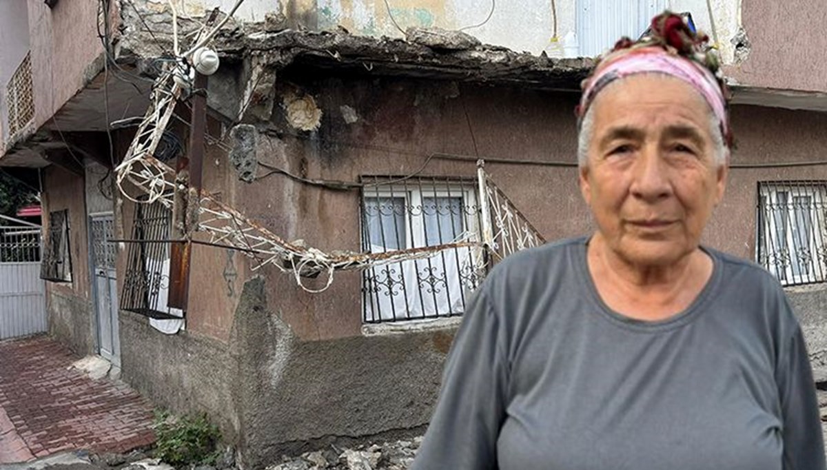 “Süper Hücre” evin damını ve balkonunu çökertti! Gece korku dolu anlar yaşandı “Süper Hücre” evin damını ve balkonunu çökertti! Gece korku dolu anlar yaşandı