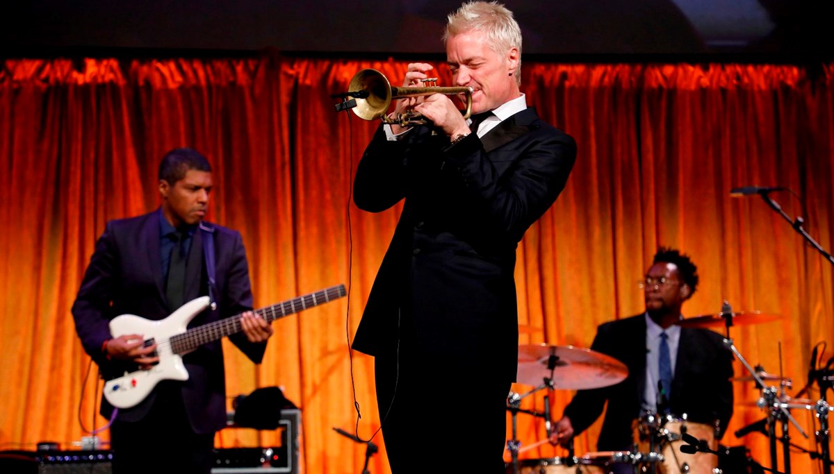 Grammy ödüllü sanatçı Chris Botti Atatürk Kültür Merkezi'nin (AKM) açılışında sahne alacak