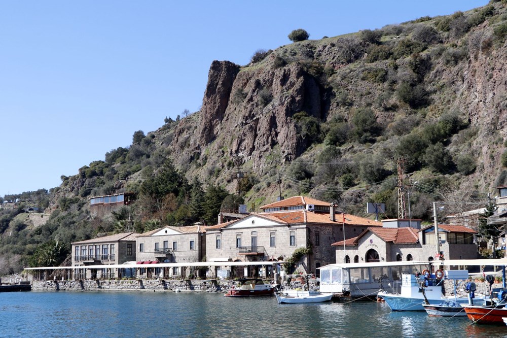 'Afet bölgesi' ilan edilen Assos Antik Limanı'nda turistik tesisler kapatıldı - 3