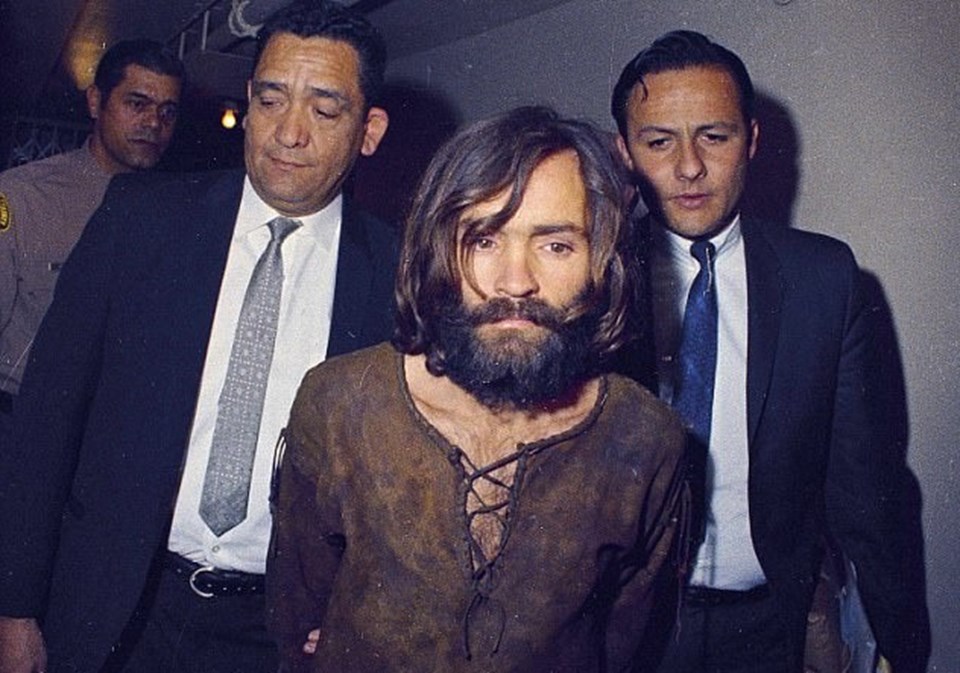 SON DAKİKA HABERİ: Ünlü seri katil Charles Manson öldü (Charles Manson kimdir?) - 1