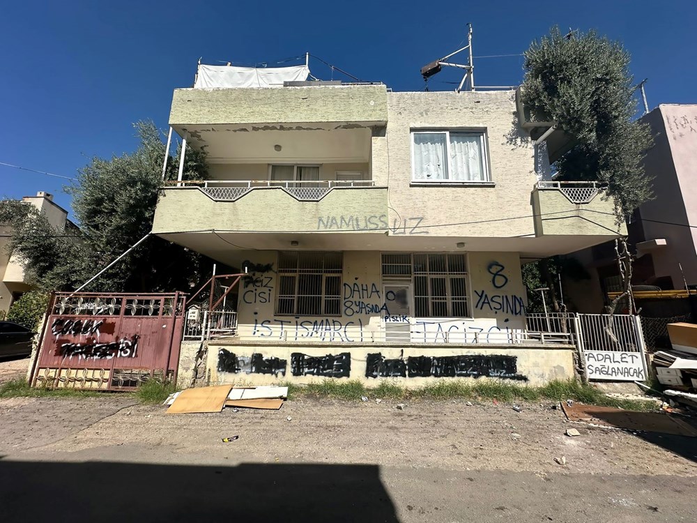 Adana’da cinsel istismar iddiası mahalleyi ayağa kaldırdı: “Narin ve Sıla’ya üzülürken bu olay başımıza geldi” - 3