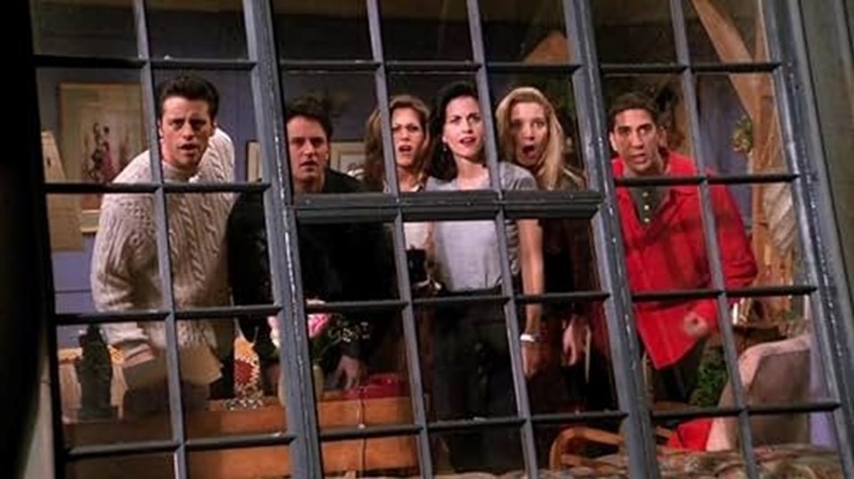 Friends dizisinin eşyaları açık artırmaya çıkıyor - 1