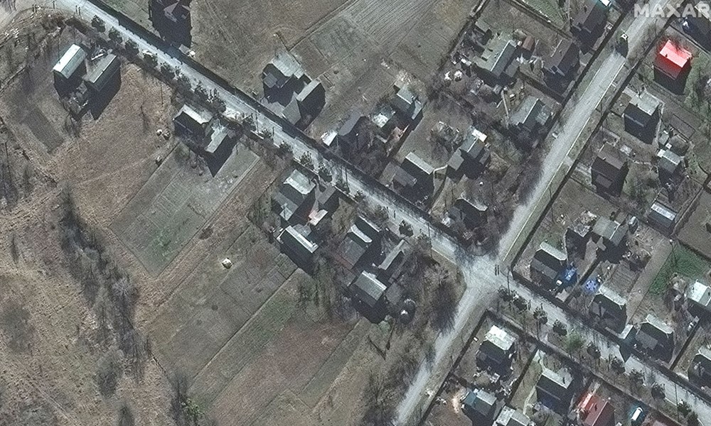 Putin’in
yıkım ordusu: 64 kilometrelik konvoy Kiev sınırında durdu - 19