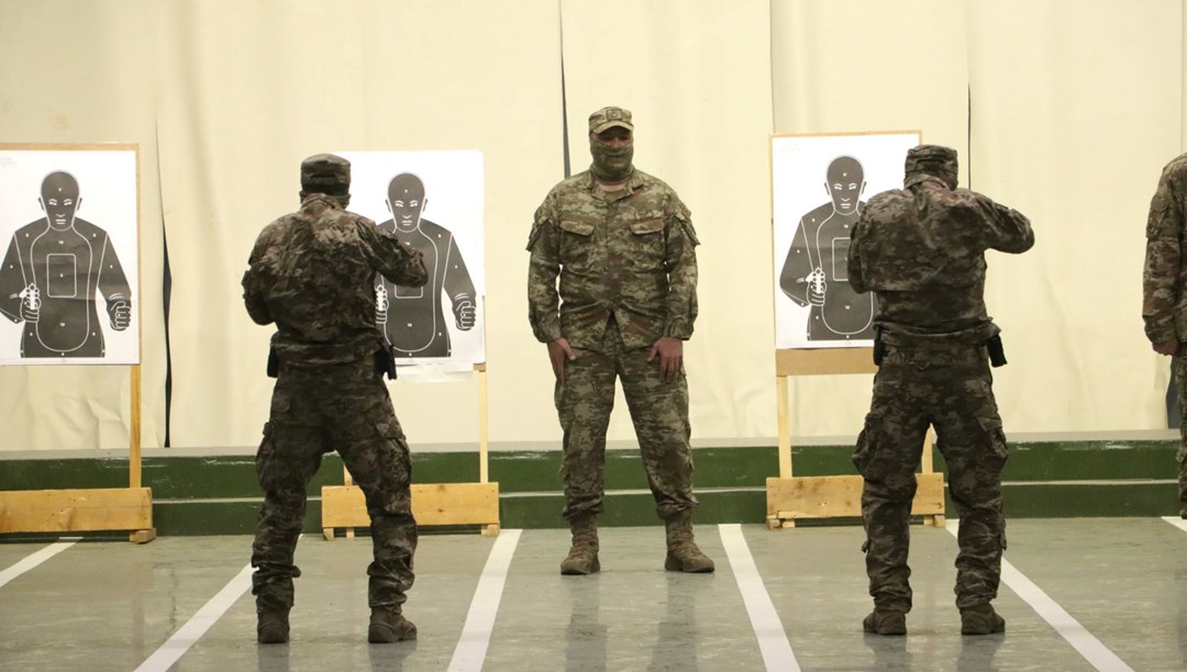 Bordo berelilere nefes kesen "koruma" eğitimi: "Yaşanması muhtemel durumları senaryolaştırıyoruz"