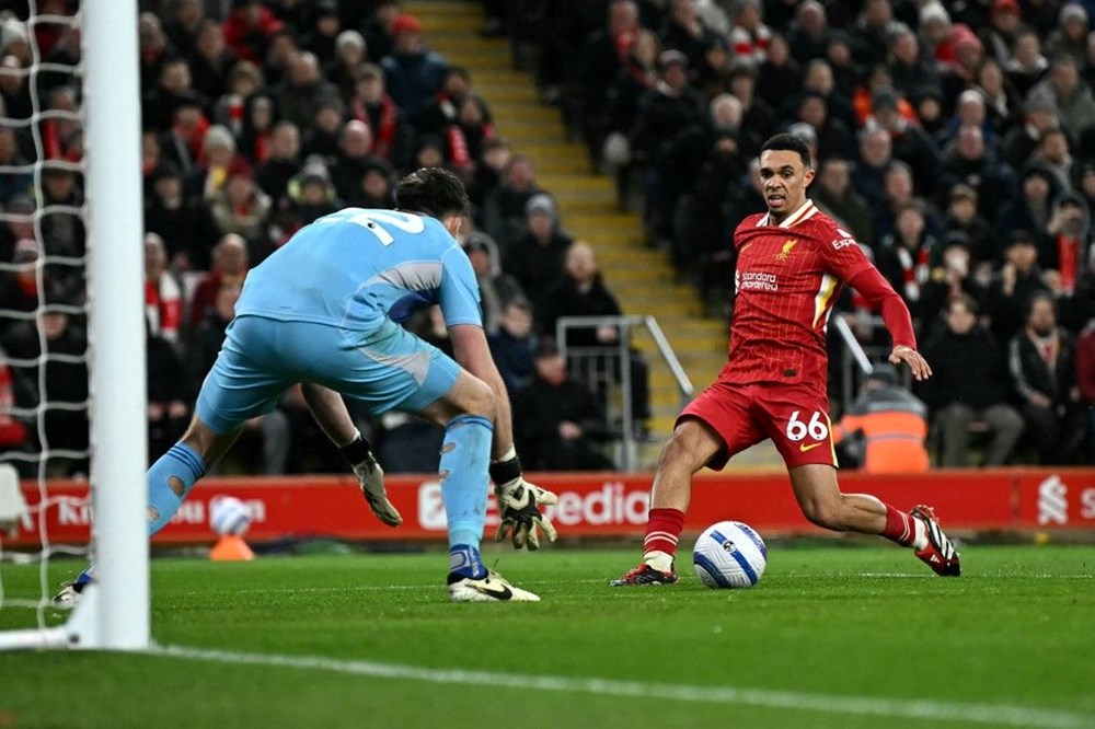 75 milyon euro kıymete sahip yıldız futbolcu Arnold bedelsiz olarak transfer oluyor 76