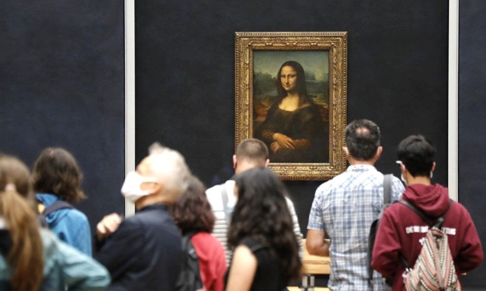 Louvre Müzesi'ndeki Mona Lisa tablosuna pastalı saldırı - 9