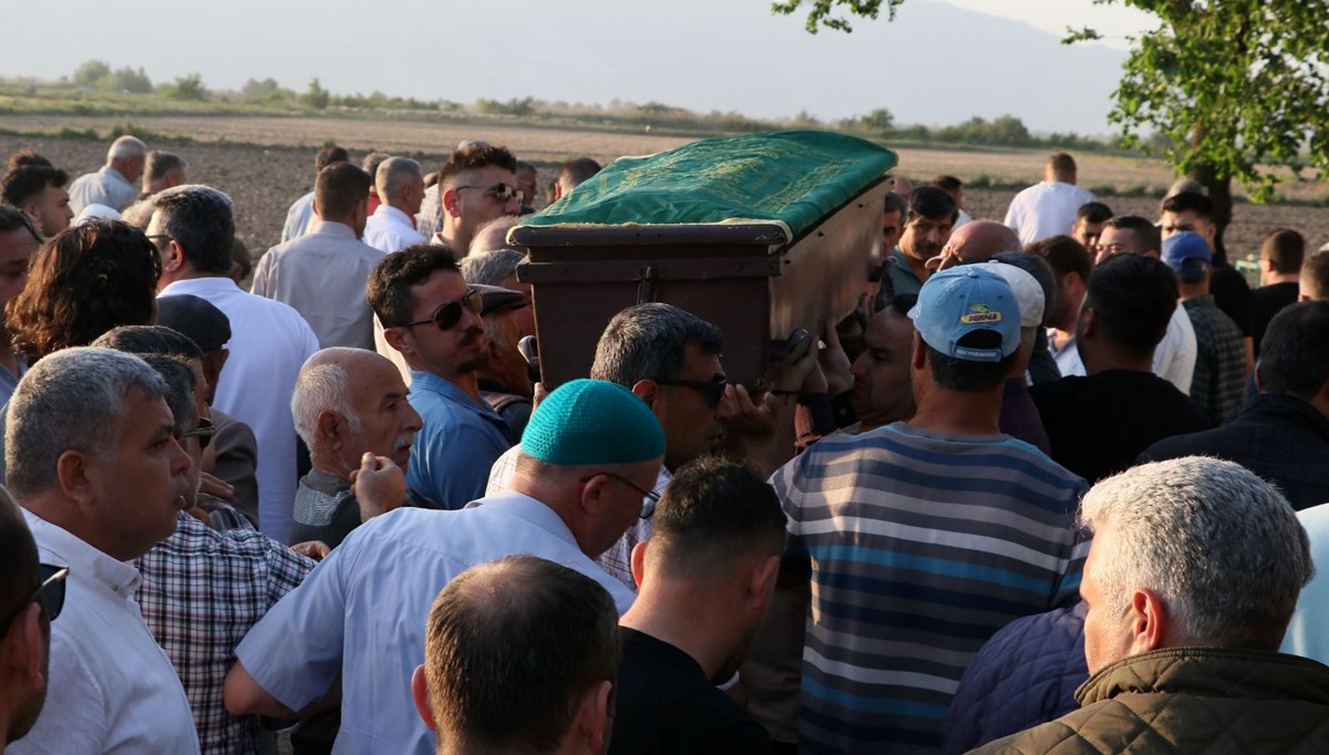 Teleferik kazasında hayatını kaybeden avukat Memiş Enes Gümüş son yolculuğuna uğurlandı