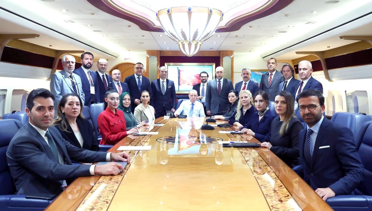 Erdoğan'dan CHP'ye otobüs tepkisi Erdoğan'dan CHP'ye otobüs tepkisi