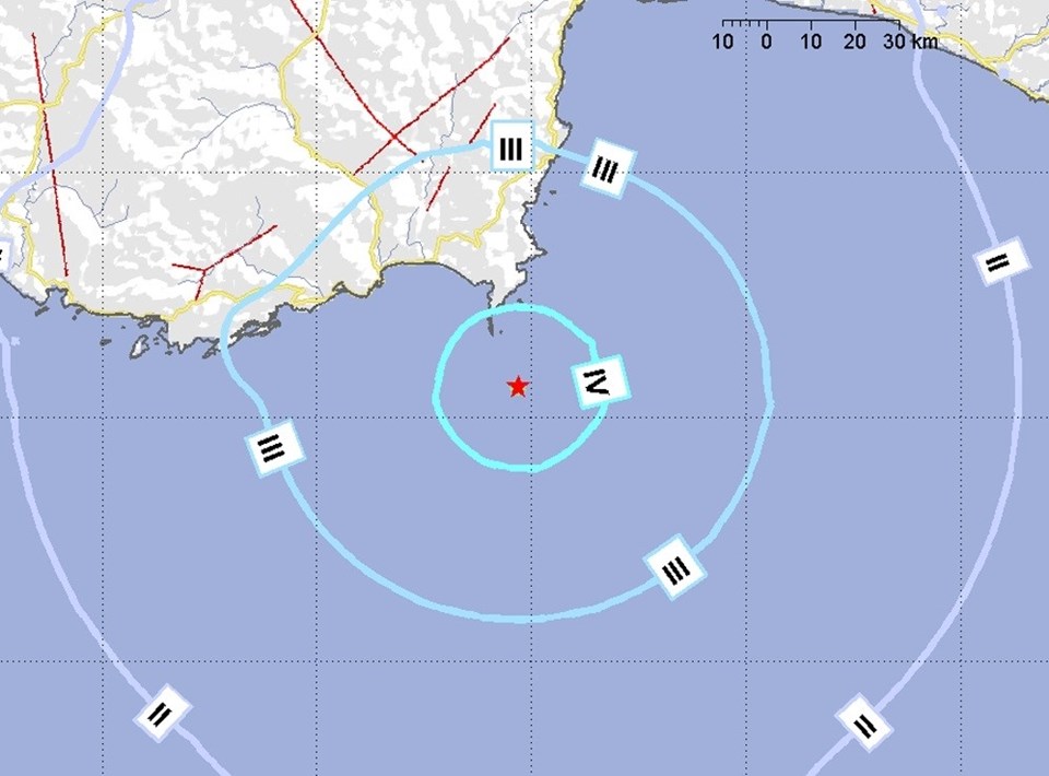 Akdeniz'de deprem (Antalya'da hissedildi) - 1