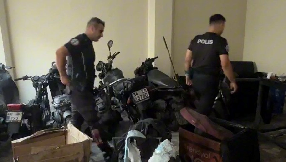 Tamirhanede uyuşturucu imalathanesi çıktı Tamirhanede uyuşturucu imalathanesi çıktı