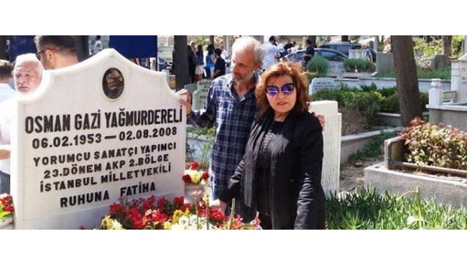 Osman Yağmurdereli'nin eşi soyuldu