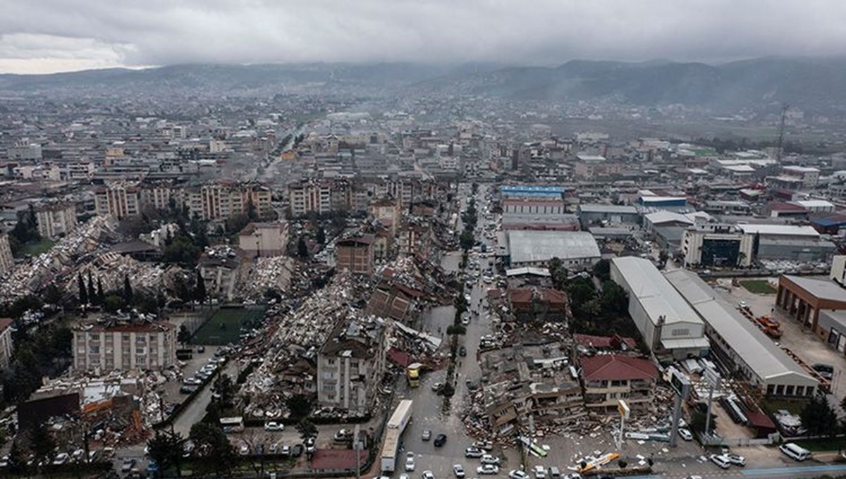 Hatay'da depremde yıkılan İnci Apartmanı'nın statik proje müellifi tutuklandı Hatay'da depremde yıkılan İnci Apartmanı'nın statik proje müellifi tutuklandı