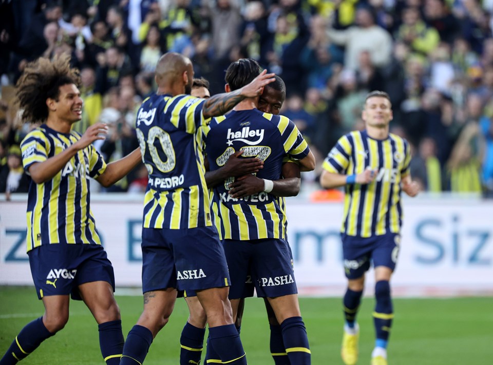 Fenerbahçe: 1 - Giresunspor: 2 (Maç sonucu) - 4