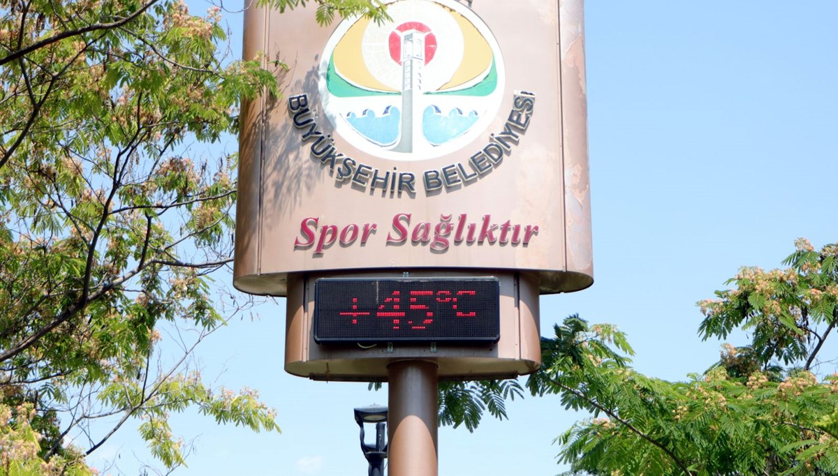 Adana yanıyor: Termometreler 45 dereceyi gösterdi Adana yanıyor: Termometreler 45 dereceyi gösterdi