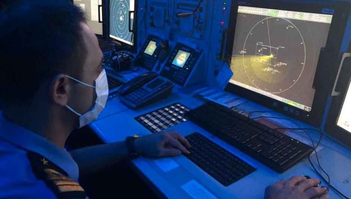 SON DAKİKA: Kaş açıklarında 45 kişinin olduğu tekne battı