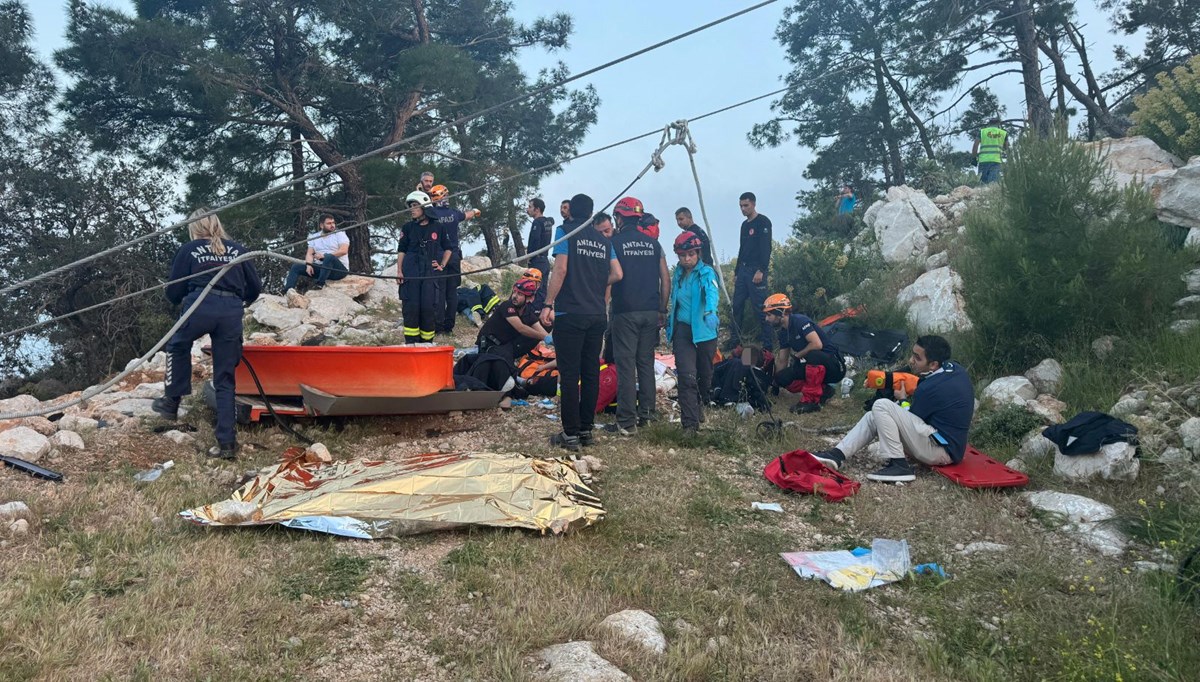 Antalya'da teleferik kabini düştü: 1 ölü, 7 yaralı