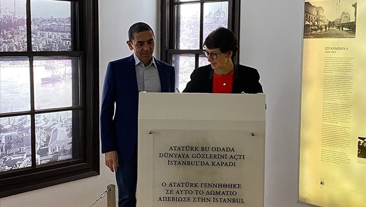 BioNTech'in kurucuları Türeci ve Şahin, Selanik'te Atatürk Evi'ni ziyaret etti
