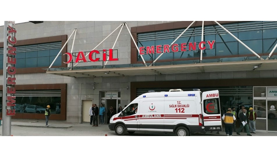 Tuvalette doğum yapıp bebeği öldürdü