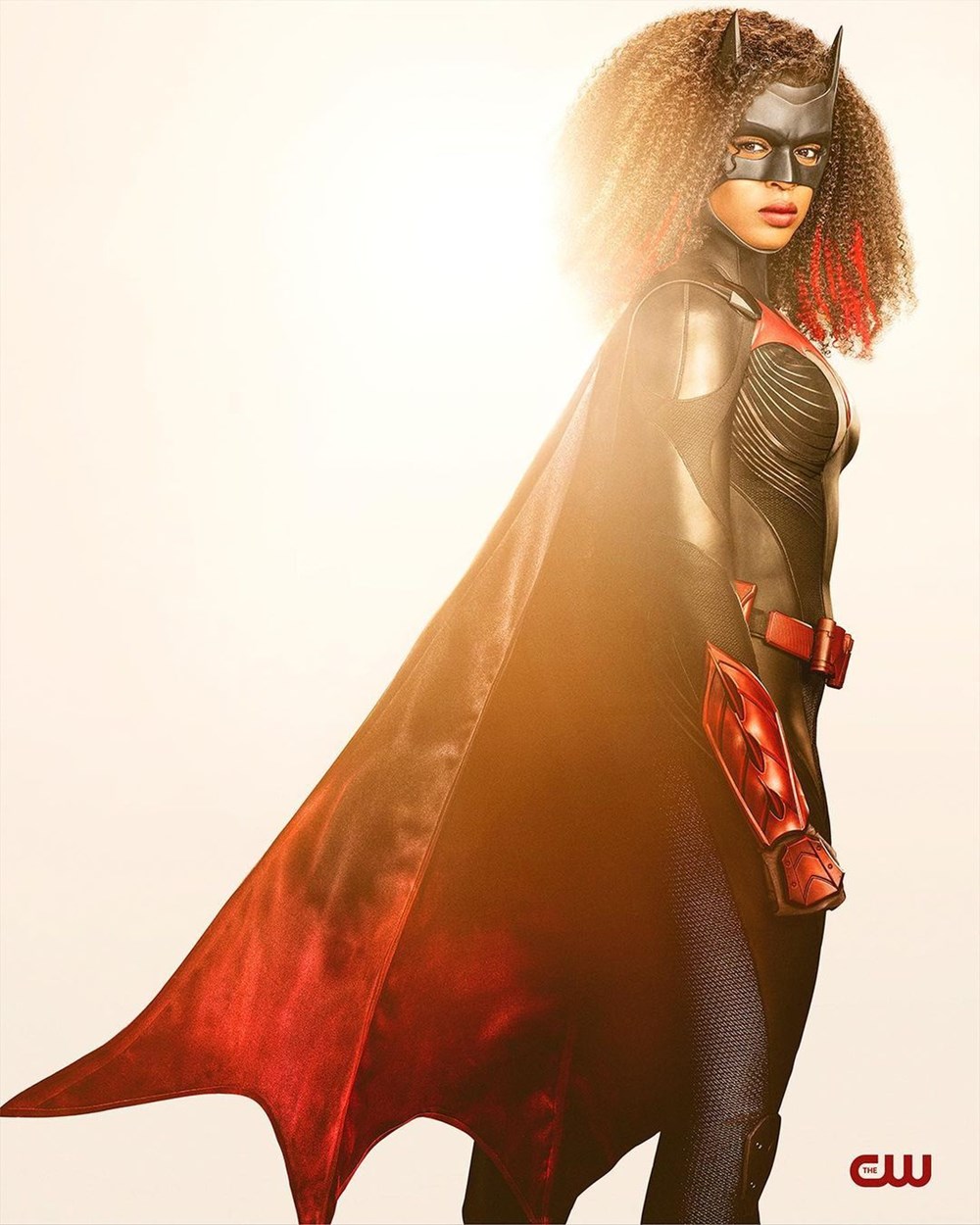İlk siyah Batwoman'dan ilk resmi kostümlü görseller - 2
