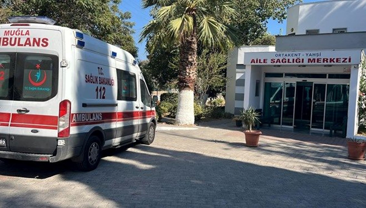 Hasta ve hasta yakınlarıyla tartışan doktor yoğun bakımda: Sağlık Bakanlığından açıklama Hasta ve hasta yakınlarıyla tartışan doktor yoğun bakımda: Sağlık Bakanlığından açıklama