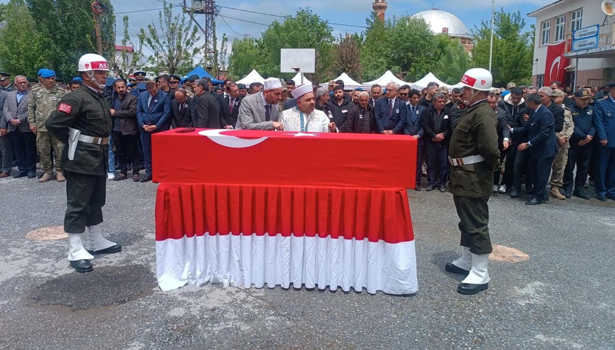 Şehit uzman çavuşa veda