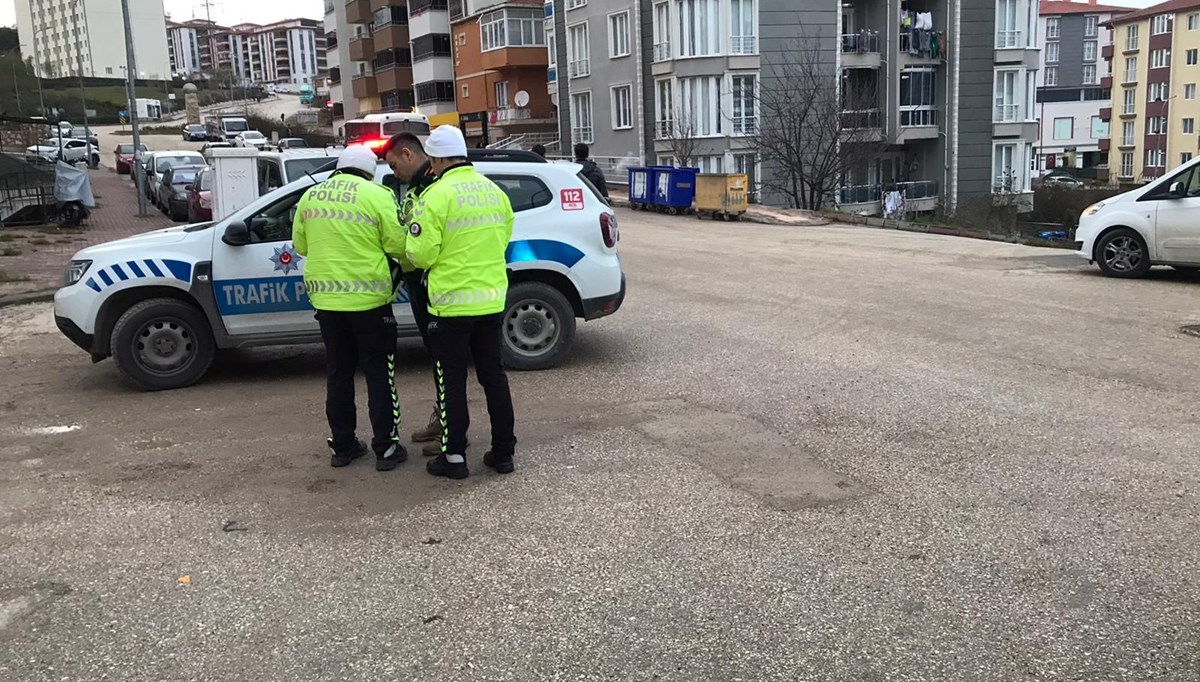 Bilecik'te yolun karşısına geçerken TIR'ın çarptığı çocuk yaralandı