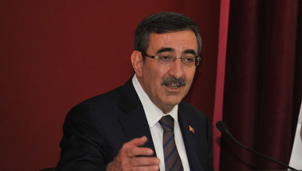 Cumhurbaşkanı Yardımcısı Cevdet Yılmaz’dan enflasyonda tek hane açıklaması Cumhurbaşkanı Yardımcısı Cevdet Yılmaz’dan enflasyonda tek hane açıklaması