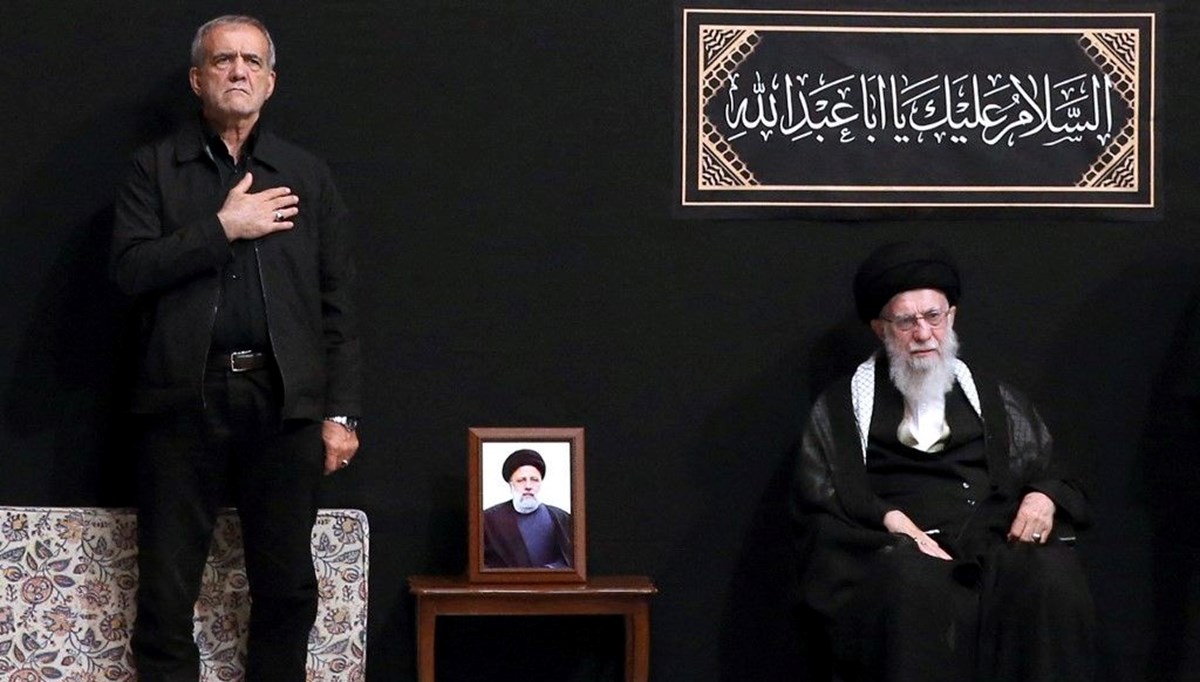İran'ın dini lideri Hamaney, Pezeşkiyan'ın cumhurbaşkanlığını resmen onayladı İran'ın dini lideri Hamaney, Pezeşkiyan'ın cumhurbaşkanlığını resmen onayladı