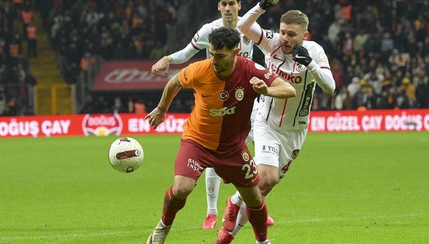 Galatasaray, liderlik için sahada: Gaziantep maçının ilk 11'leri belli oldu