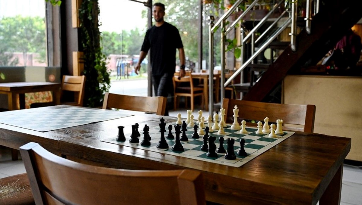 Kural ihlali yapan piyon skandalı