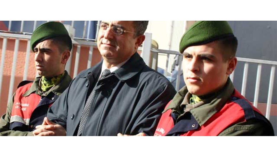 Dönmez'e duruşmada acı haber