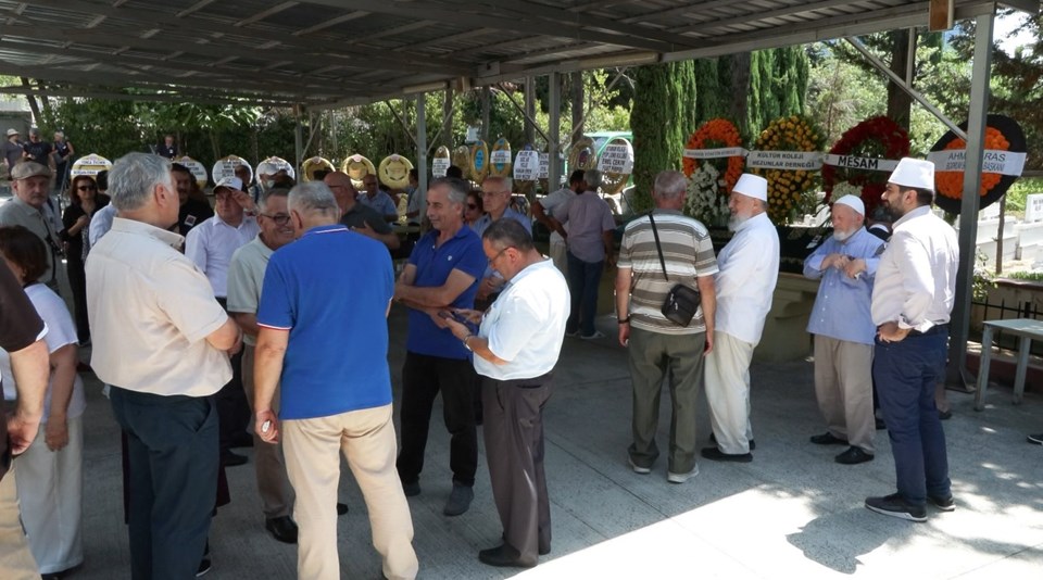 Sanatçı Baha Boduroğlu son yolculuğuna uğurlandı - 1