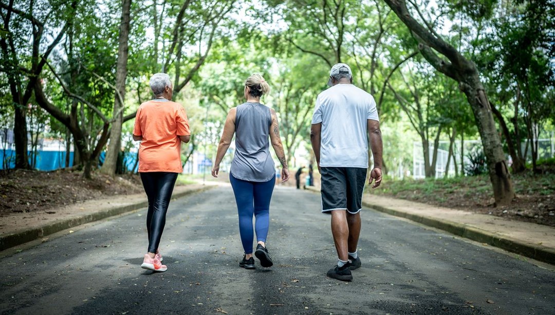 Günlük 15 dakikalık yürüyüş vücudumuzdaki bu 6 önemli şeyi değiştiriyor
