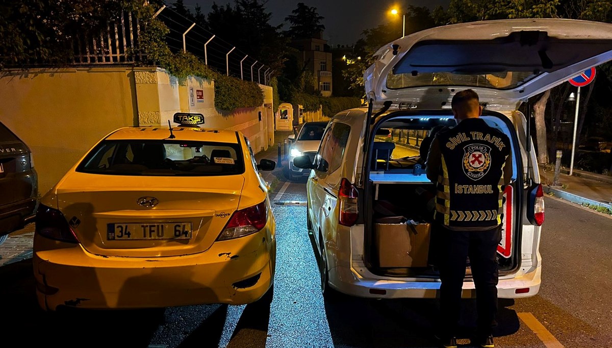 İstanbul'da kadın müşterilerine saldıran taksi şoförü trafikten men edildi İstanbul'da kadın müşterilerine saldıran taksi şoförü trafikten men edildi