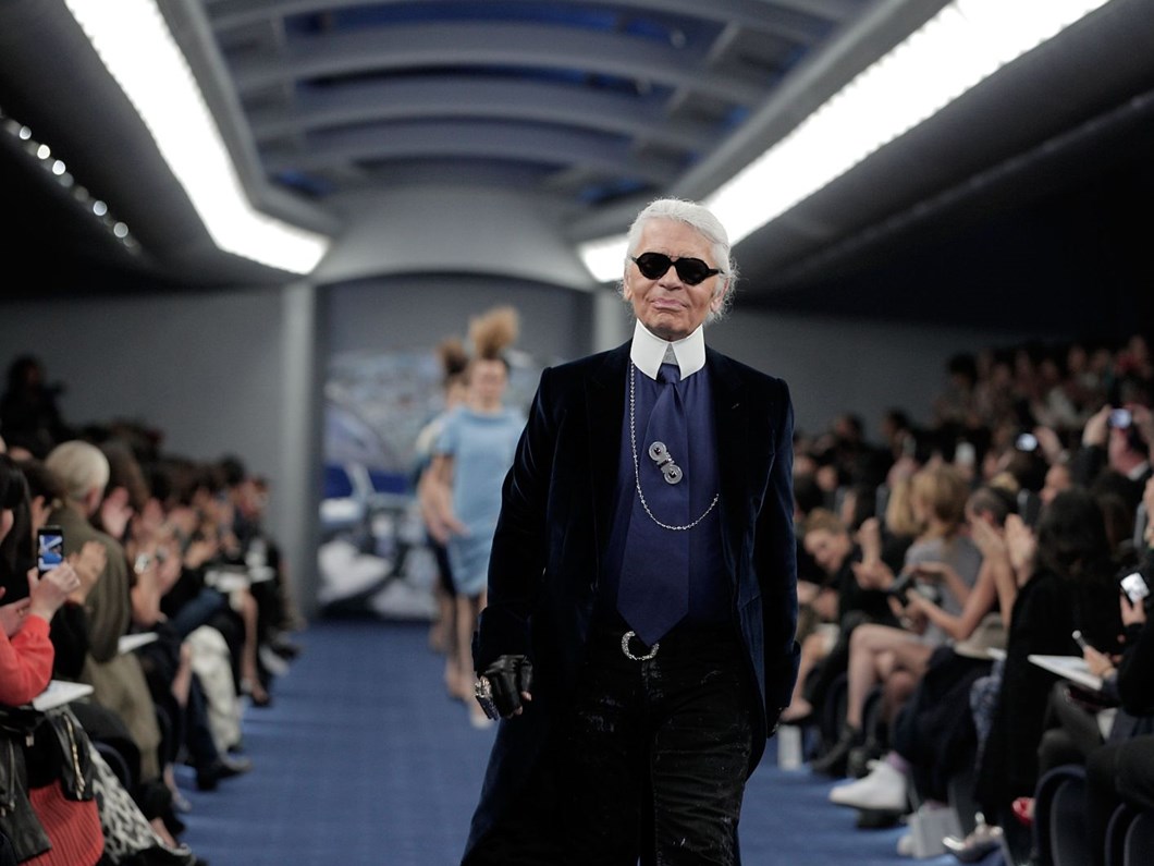 karl lagerfeld in serveti kayip