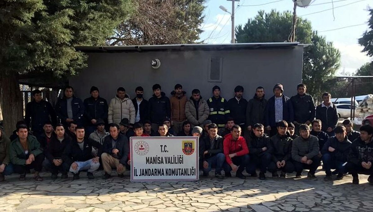 Kaçak çalışan onlarca Afgan işçi için iş yeri sahibine 1,5 milyon lira ceza Kaçak çalışan onlarca Afgan işçi için iş yeri sahibine 1,5 milyon lira ceza