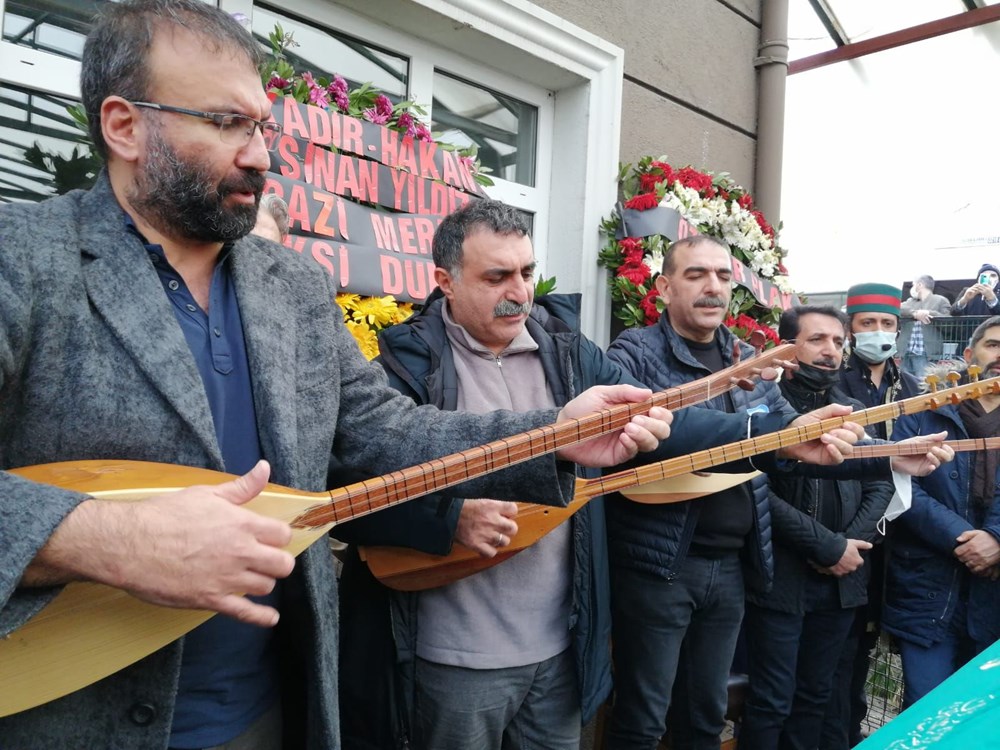 Müzisyen Engin Nurşani son yolculuğuna uğurlandı - 4