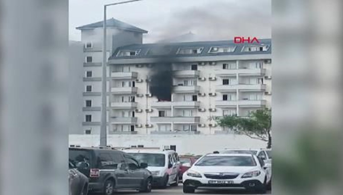 Antalya'da otel lojmanında yangın Antalya'da otel lojmanında yangın