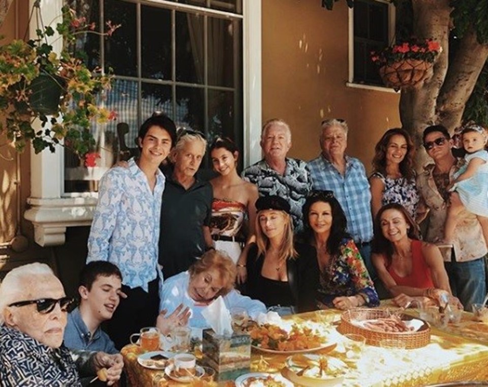 Catherine Zeta Jones ve Michael Douglas'ın ailesi dört kuşak bir arada - 2